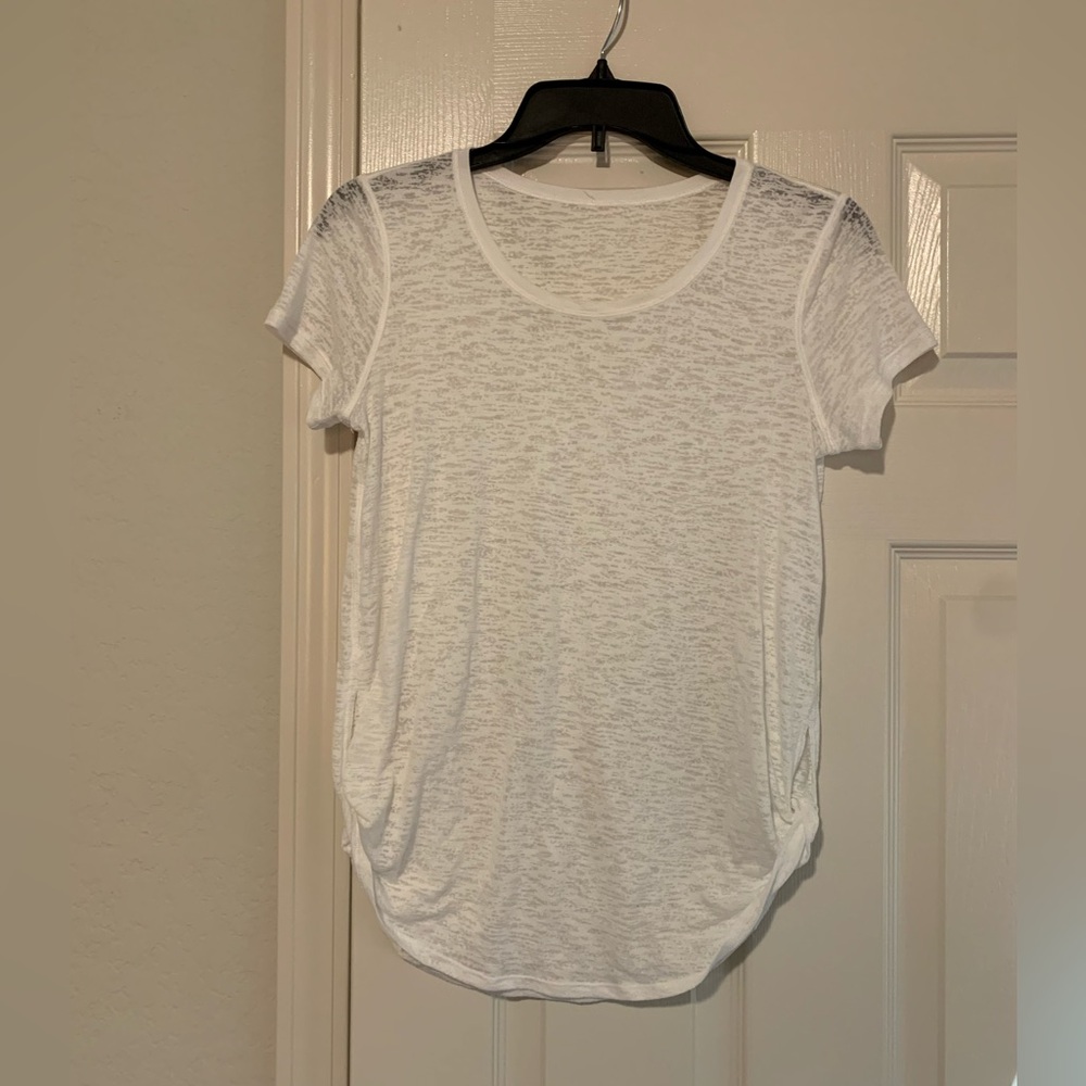 Women’s Lululemon top